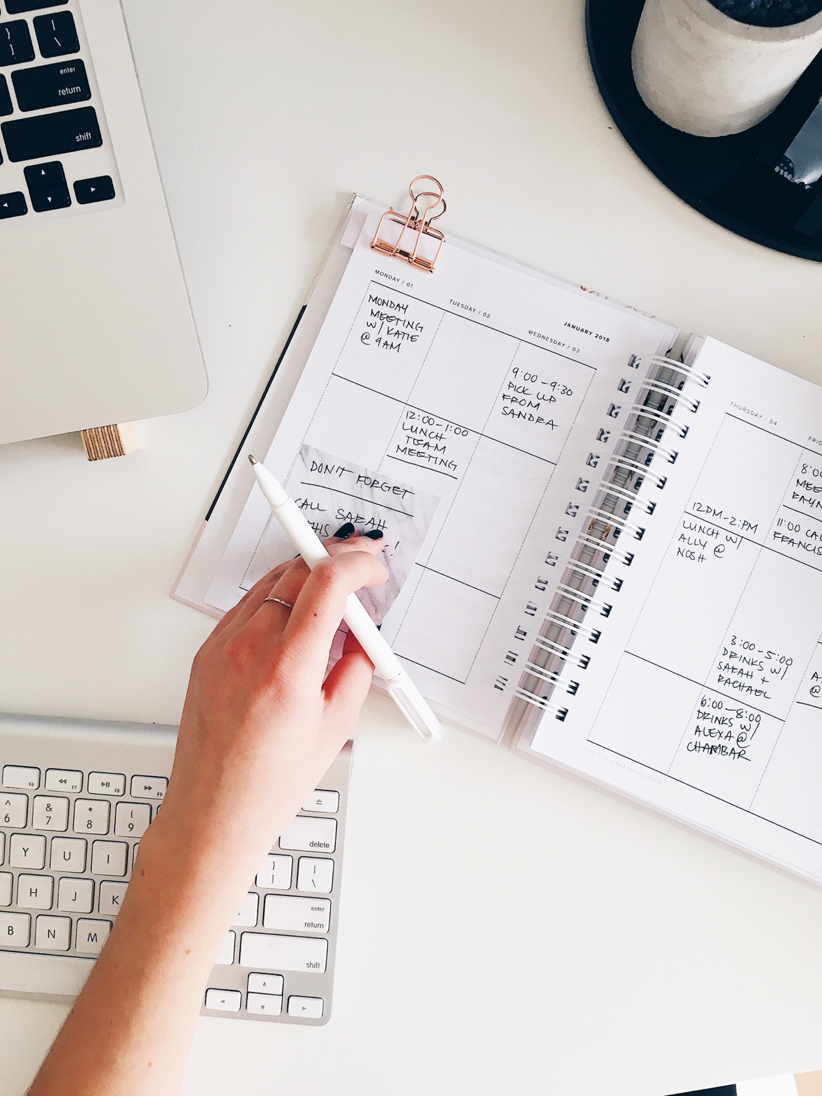 A weekly planner used to coordinate appointments and tasks